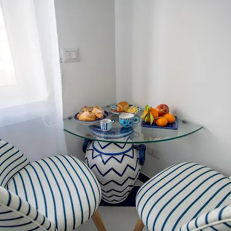 Aquae Romanae Piazza Lauro 3*